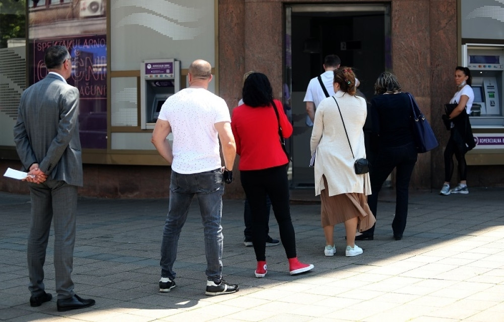 Stupa na snagu 1. avgusta, a evo šta to znači za sve one koji imaju kredite!