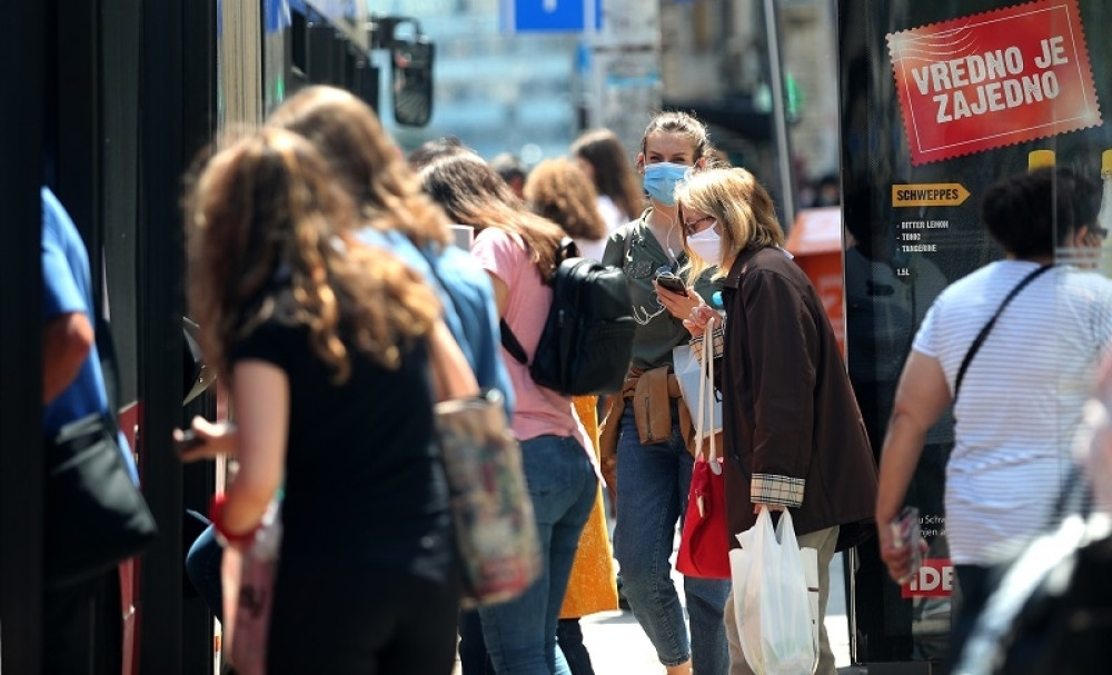 Vreba iz prikrajka, samo što nije eksplodirala