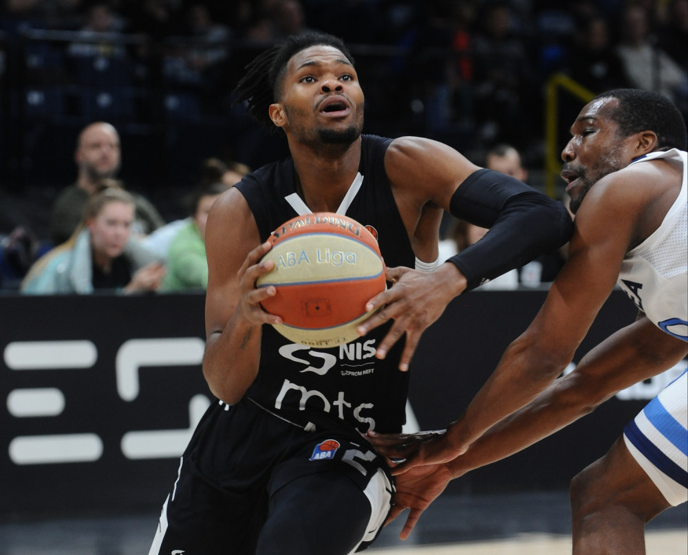 Crno-beli su mislili da im je Amerikanac zabio nož u leđa, ali ovo bi moglo da im skroz promeni mišljenje