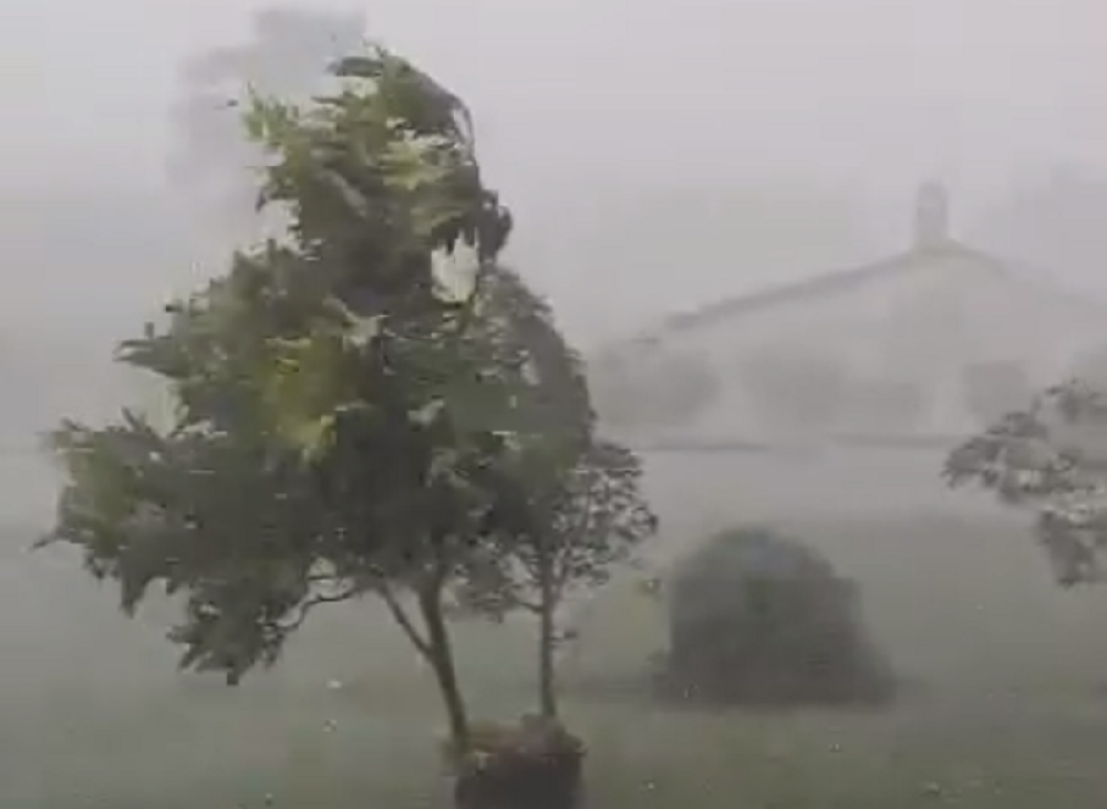 Nevreme pustoši region, potop uskoro stiže i u Srbiju! Pogledajte trenutnu situaciju u Hrvatskoj (VIDEO)