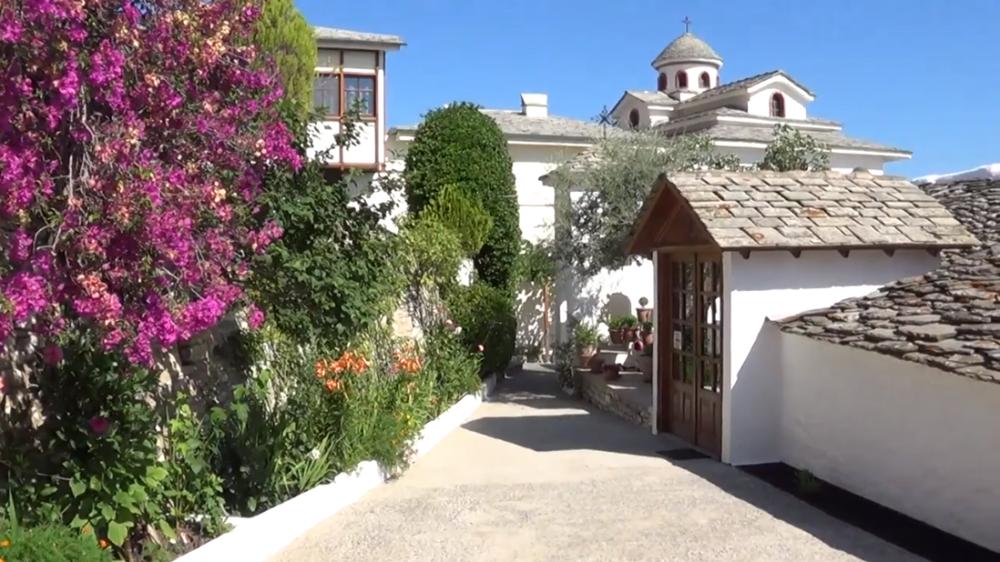 Sveti klin iz desne Hristove ruke i danas leči bolesne