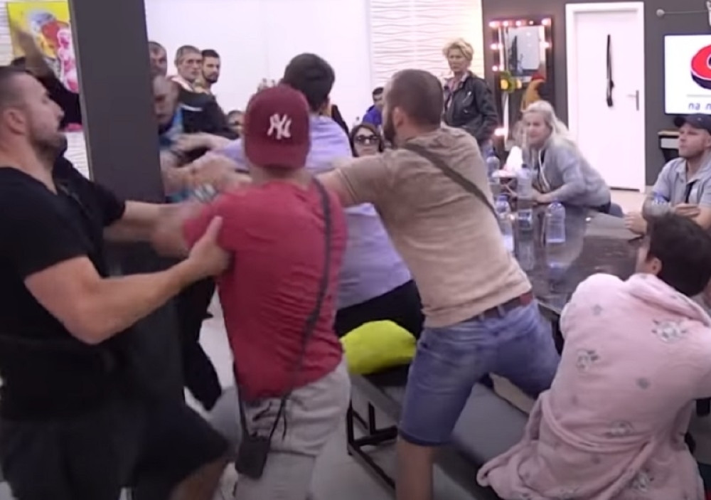 Krvnička tuča u "Zadruzi": Santana kriv za sve! (VIDEO)