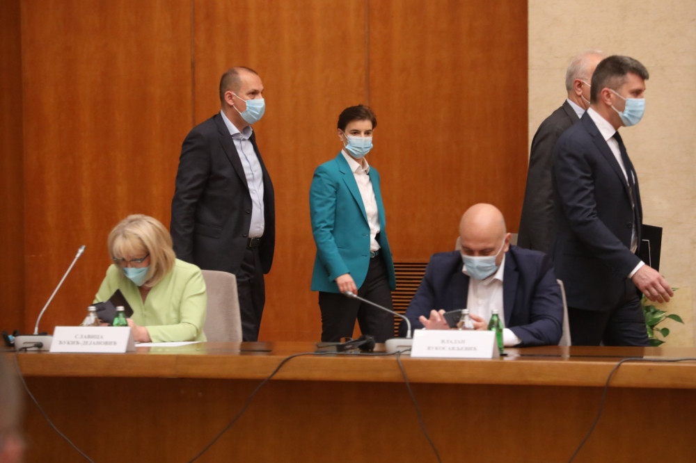 Vlada propisala 7 novih mera, stupaju na snagu od utorka