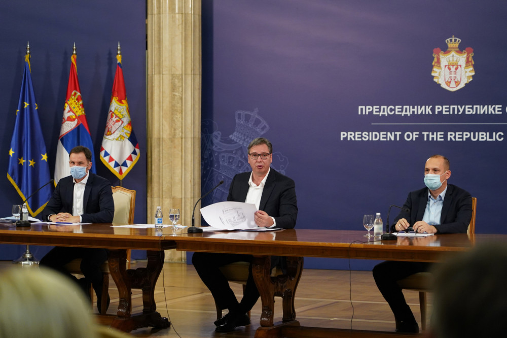 Vučić o isplati penzija tokom narednih meseci