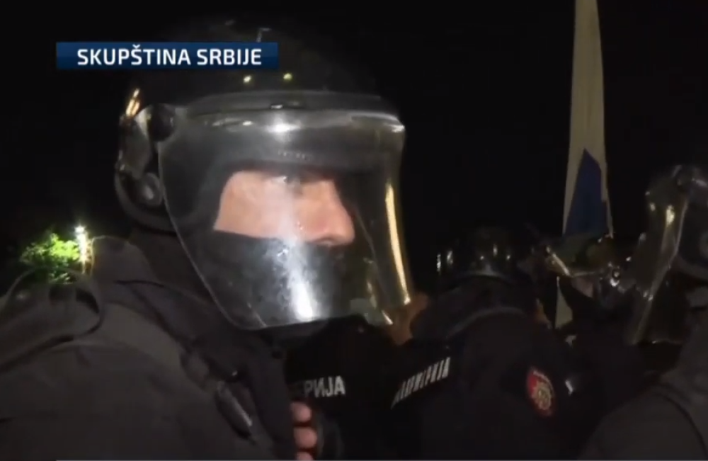 Izrevoltirani policajac nije više mogao da trpi laži N1, uživo u programu im sasuo istinu o protestima u lice (VIDEO)
