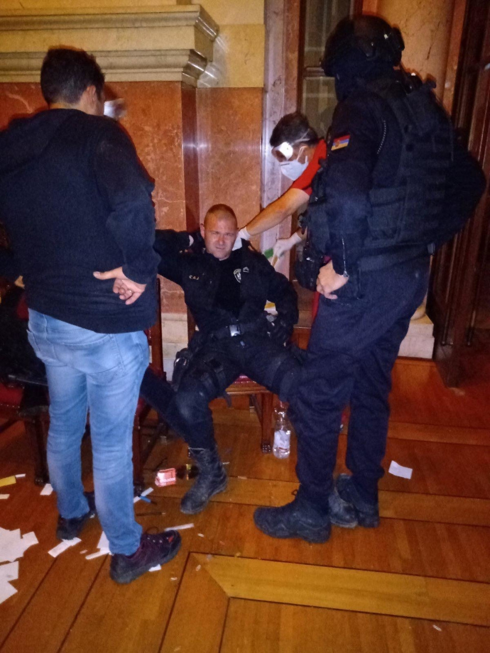 "Molimo sve građane da ne pribegavaju nasilju"