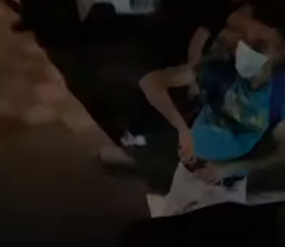 Divljao gradom zajedno sa domaćim huliganima (VIDEO)