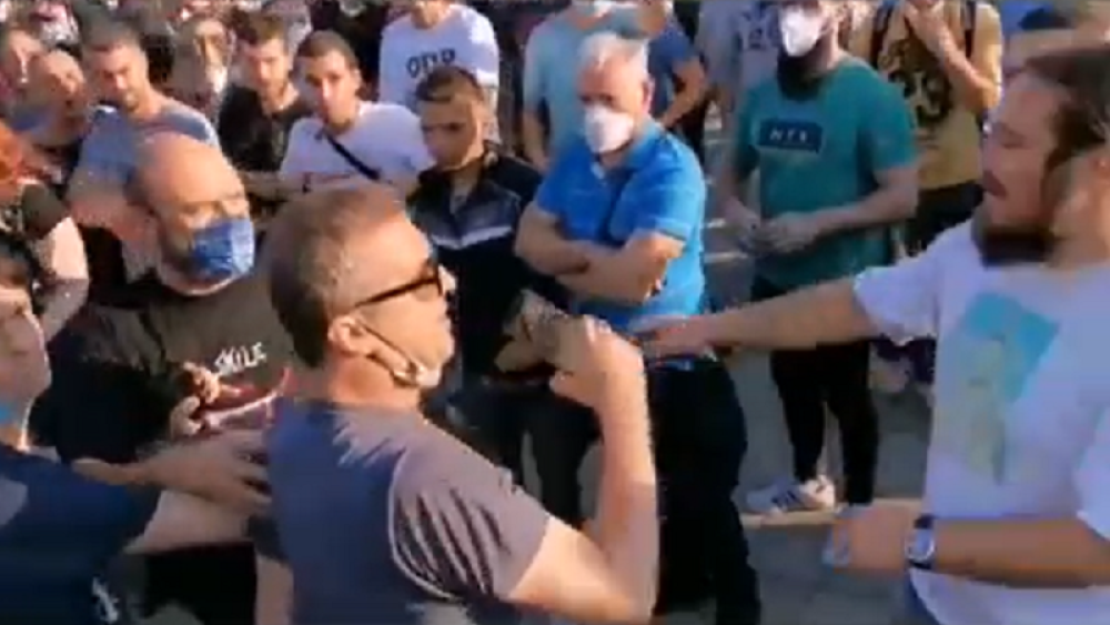 "Đilas vid'o od mene, pa i on dobio po pi*ki. E, aj se ne kopiramo"