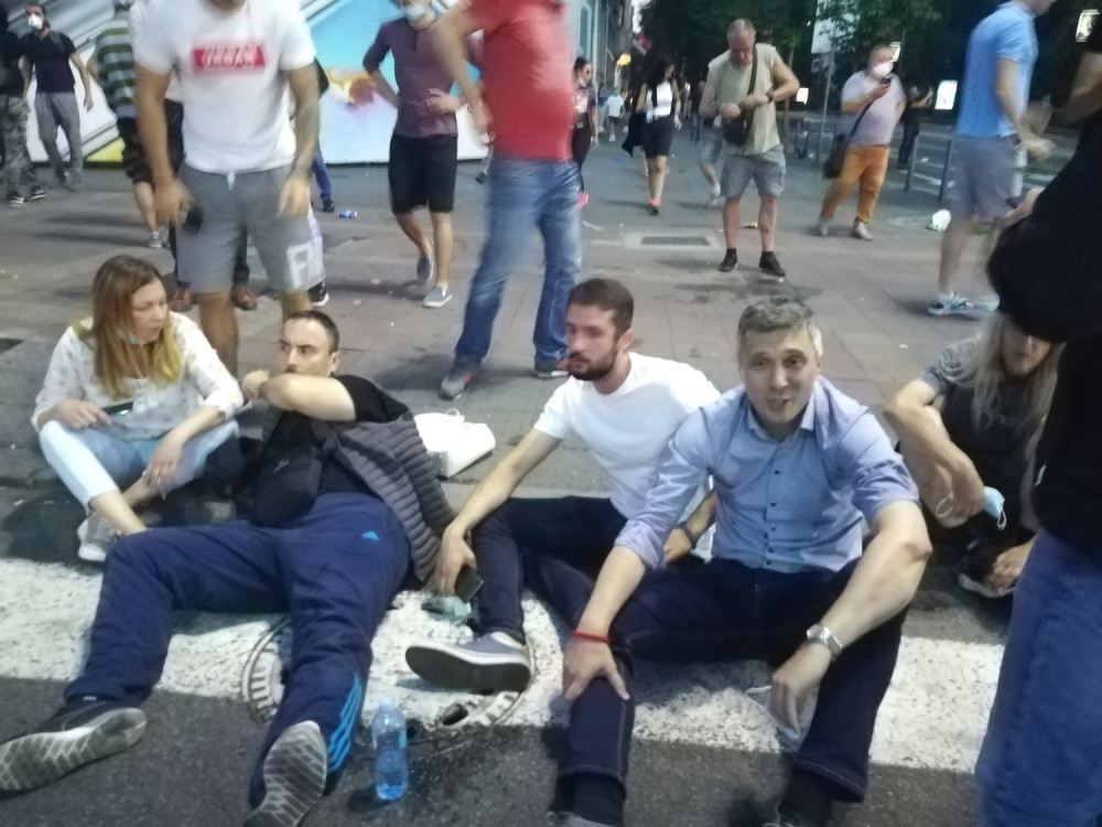 Nasilnici išopali i Boška, prvo tuku, pa pitaju čiji si (FOTO)