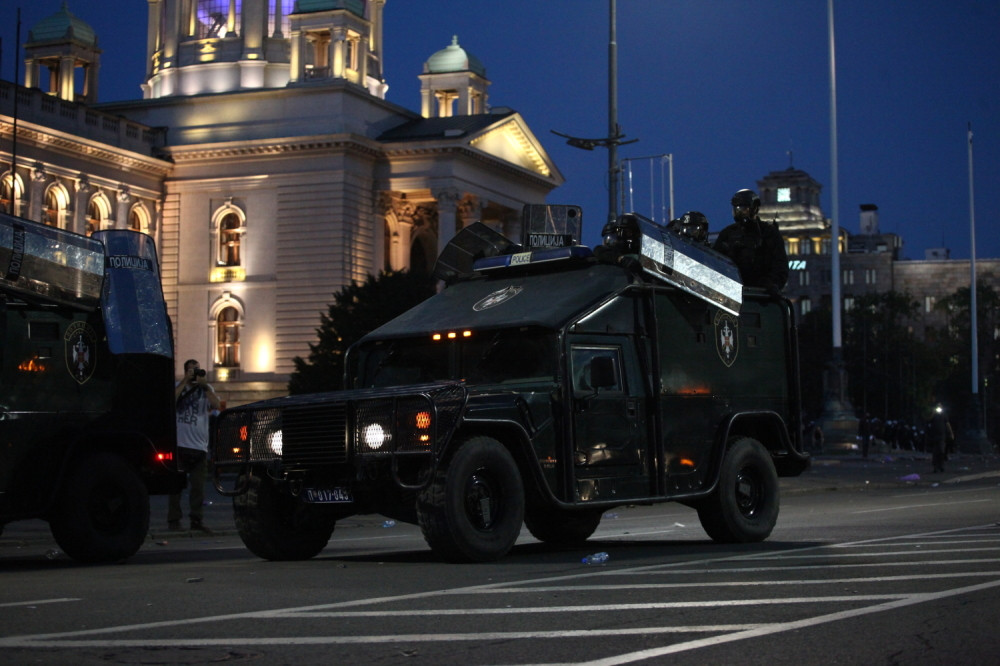 Žalosno - povezuju Rusiju sa neredima u Beogradu