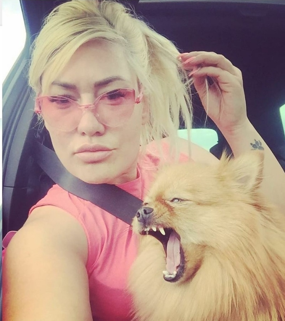 "Na groblju je na mene pao spomenik, u Grčkoj su hteli da mi amputiraju stopalo, a u Africi me napali njunga njunga crvi"