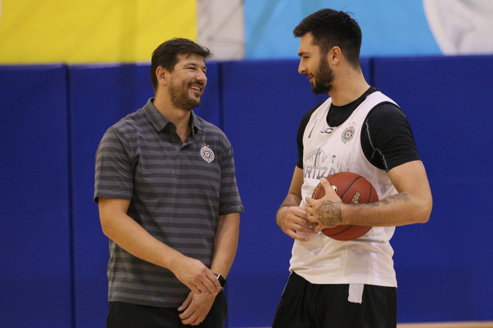 Šćepanović na predstavljanju otkrio kako će Partizan igrati pod njegovom komandom
