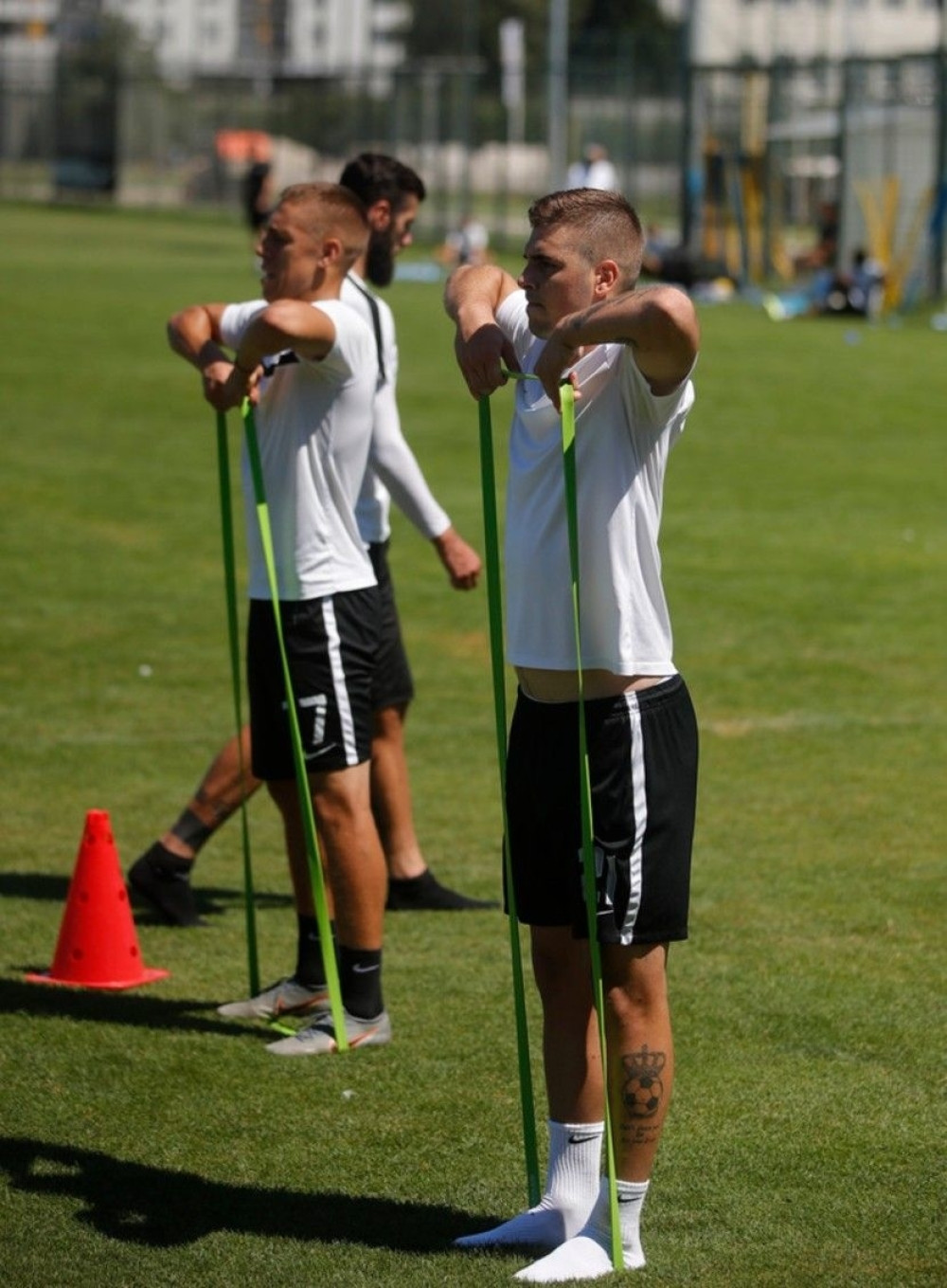 Napadač Zvezde napušta Marakanu!