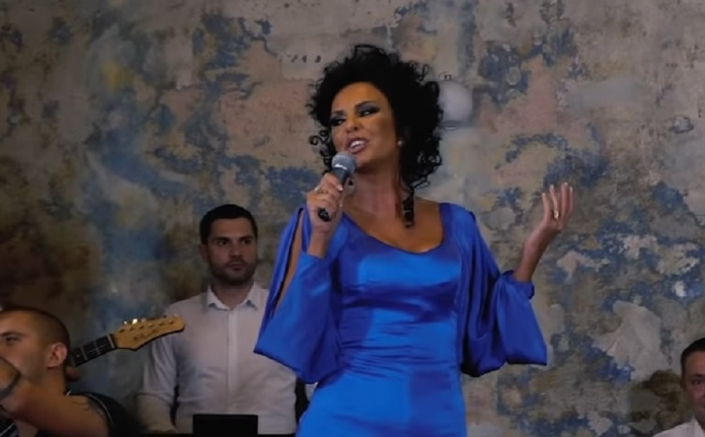 Najlepša pevačica devedesetih, napustila karijeru zbog muškarca, a zatim usledio neočekivani obrt u njenom životu!