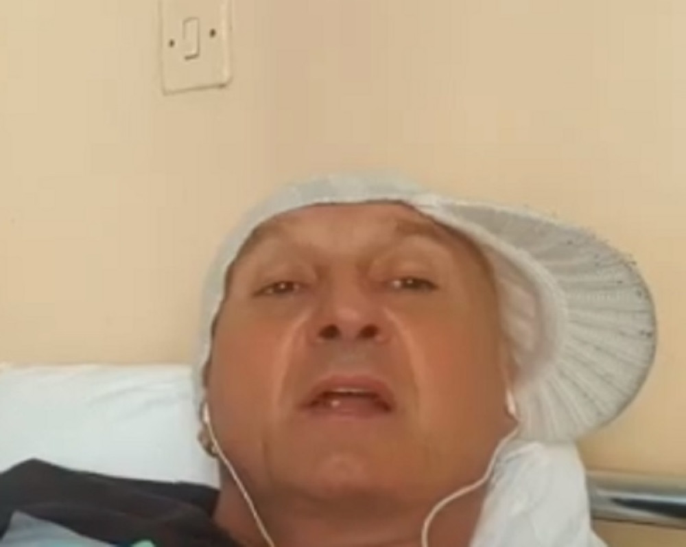 Oglasio se Miki Mećava! Ugroženo mu je zdravlje, morao da napusti kovid bolnicu!