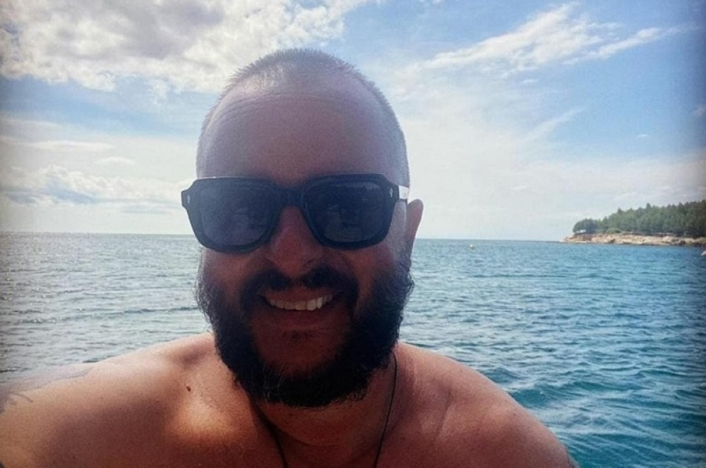 "Ivan Ivanović je uličar koji je došao do para i sada iz svog stana u Rovinju promoviše ustaše, dok slave genocidnu Oluju"