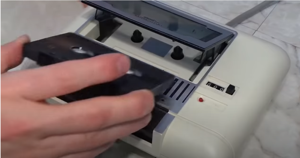 Ako znate šta se nalazi na ovim fotografijama, stari ste!