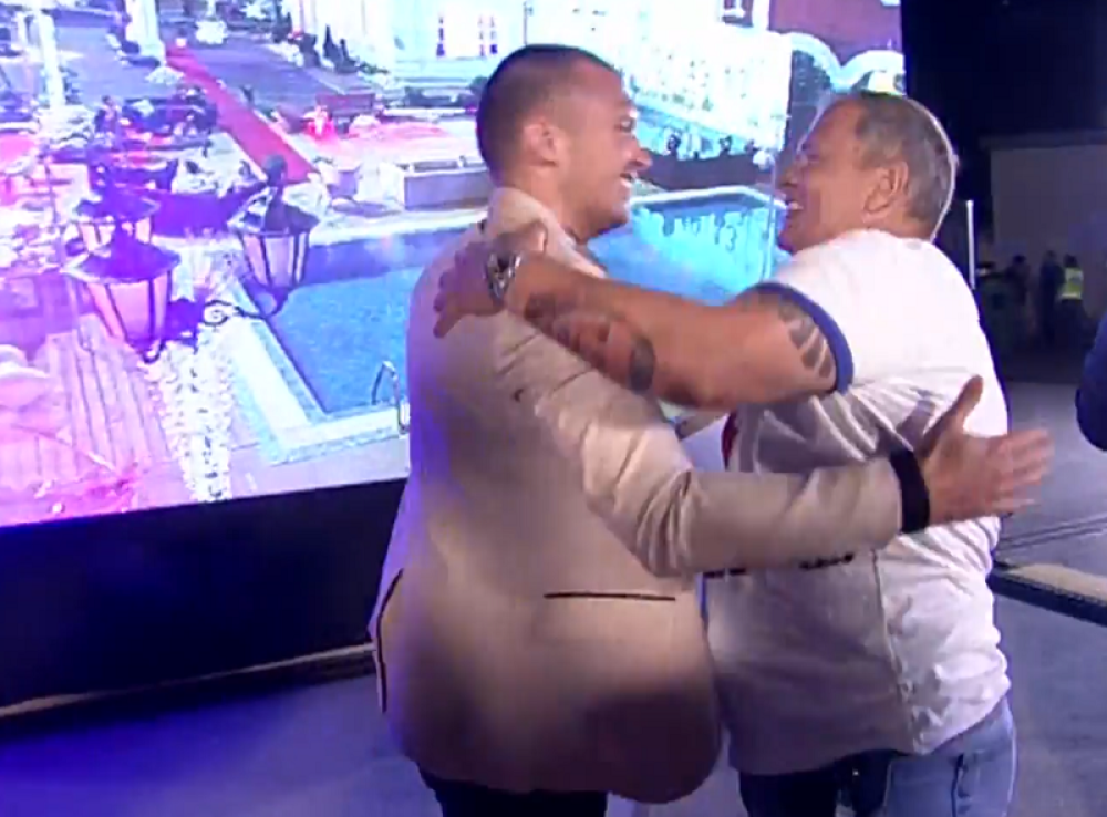 Emotivni susret Karića sa devojkom, ocem i Šijanom! (FOTO)