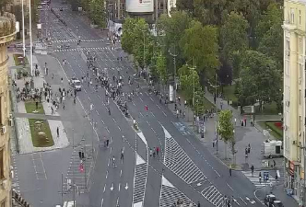 Nogo, raspop i šačica ljudi (FOTO)