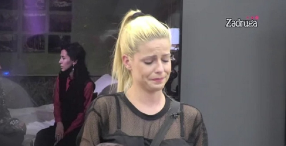 Zadrugarku odmah po izlasku iz rijalitija sačekala traumatična vest! (FOTO)