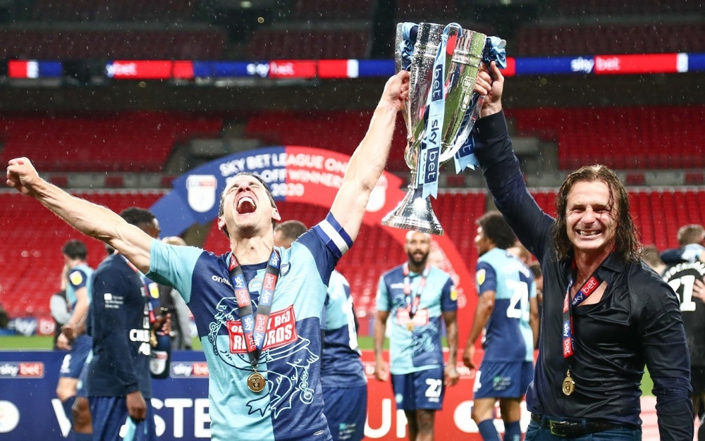 U Engleskoj se napisala nova prelepa fudbalska bajka, a deo epske priče o "otpisanima" je i nekadašnji napadač Zvezde