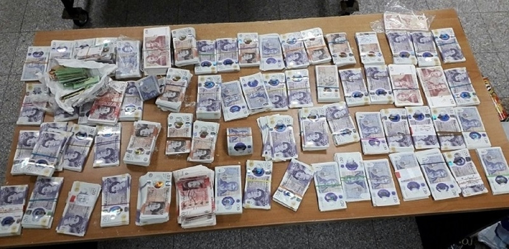 Policija zaustavila porodicu na Gradini, kada su videli šta pokušavaju da urade uhvatili su se za glave! (FOTO)