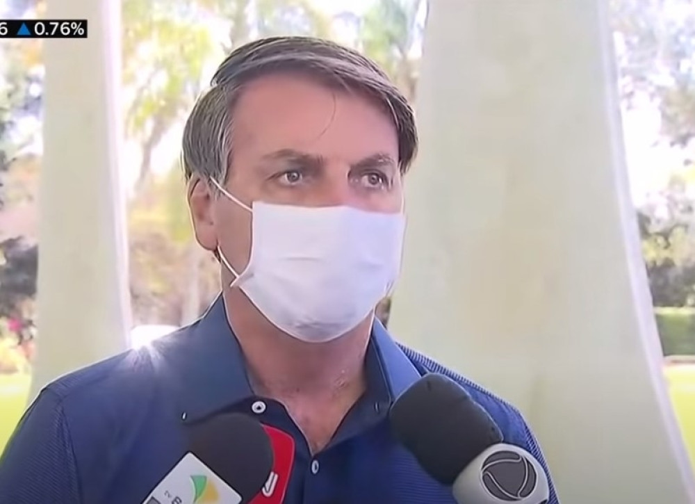 Pored pozitivnog testa na koronu, prvom čoveku Brazila desila se jedna pomalo bizarna nesreća