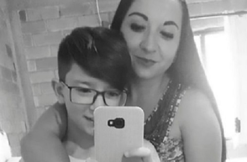 Aleksandra ubila sina jer je stalno igrao igrice, a pre toga joj je mališan napisao pesmu