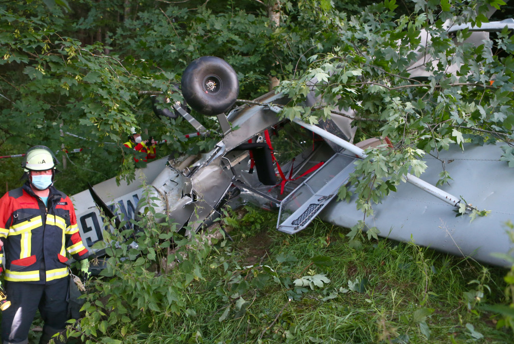 Avion je nestao sa radara nakon 13 minuta, a samo par sati kasnije pronašli su olupinu i 7 mrtvih policajaca! (FOTO)