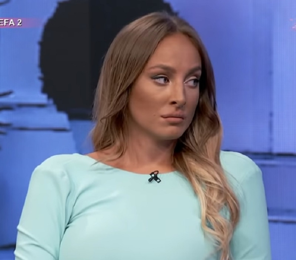 Luna priznala da je uzela 200 evra od obožavateljke, pa otkrila na šta je potrošila pare