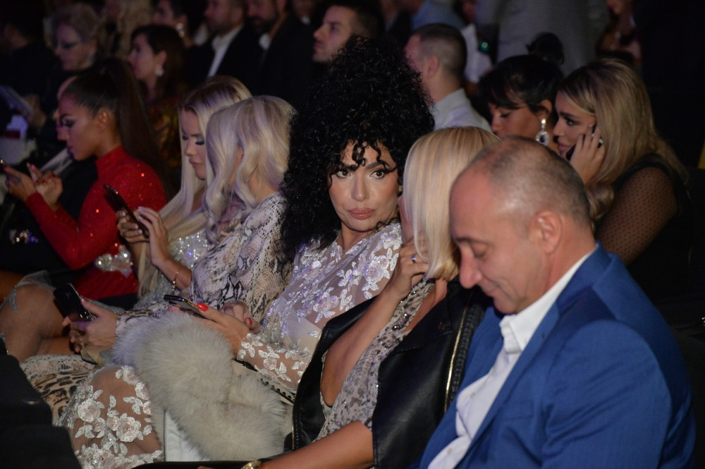 Lidija Vukićević u centru skandala: Htela da pokaže telo, a svi gledali dole! (FOTO)