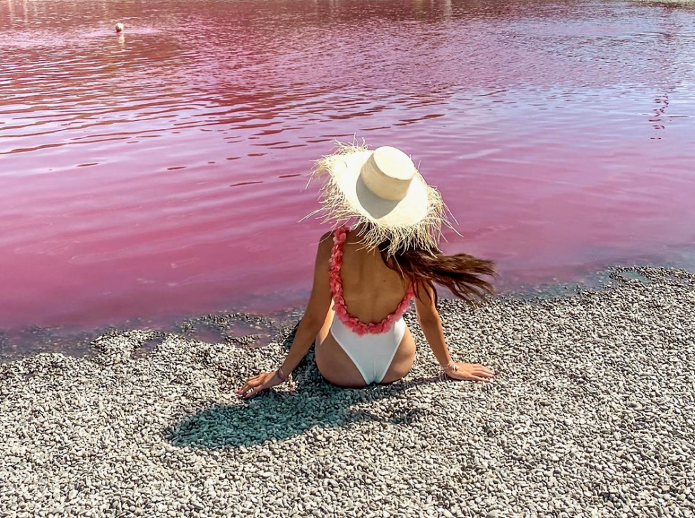 U Srbiji postoji ROZE JEZERO: Odlično je za zdravlje, ali i za fotografisanje! (FOTO/VIDEO)