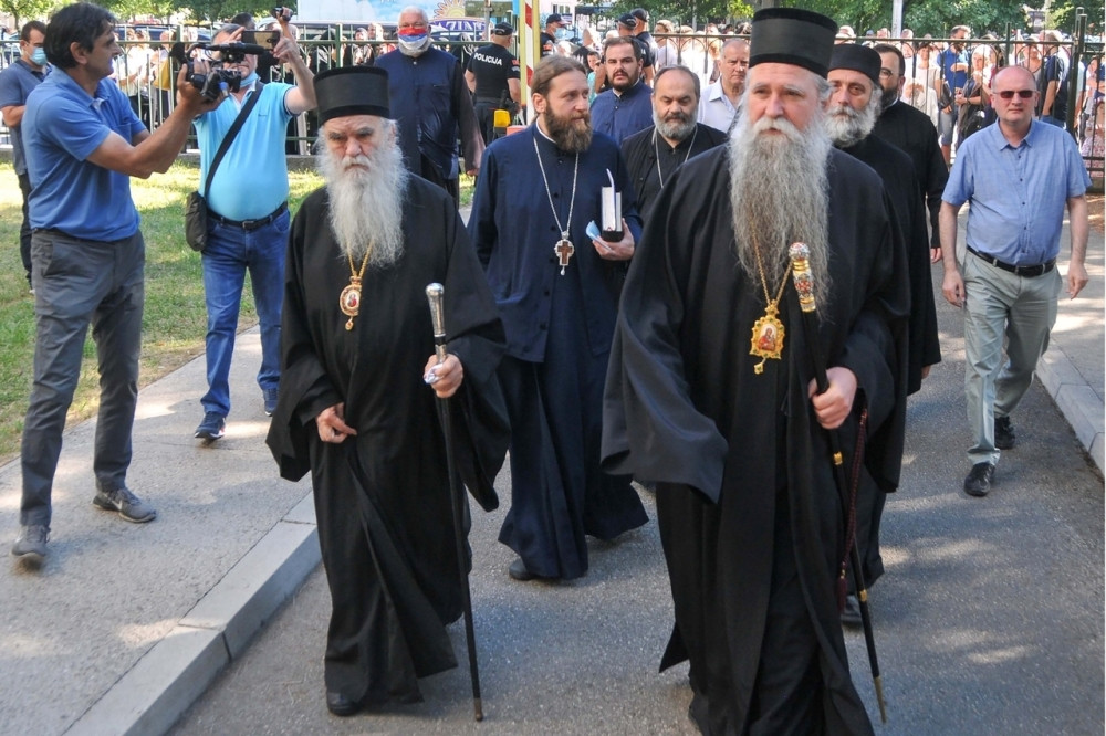 Vladika Joanikije pozitivan na korona virus!