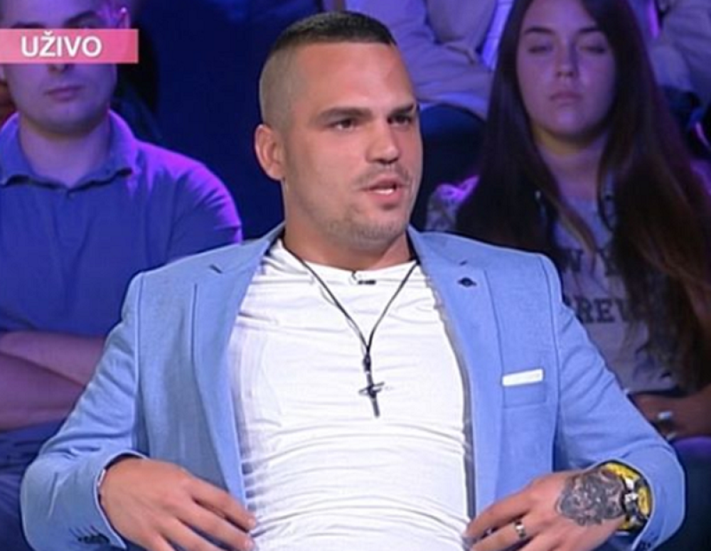 Čolak besan urnisao Kristijan i Janjuša: Sitna duša guli deset meseci tamo, bolje da mi vrati pare koje mi duguje! (FOTO/VIDEO)