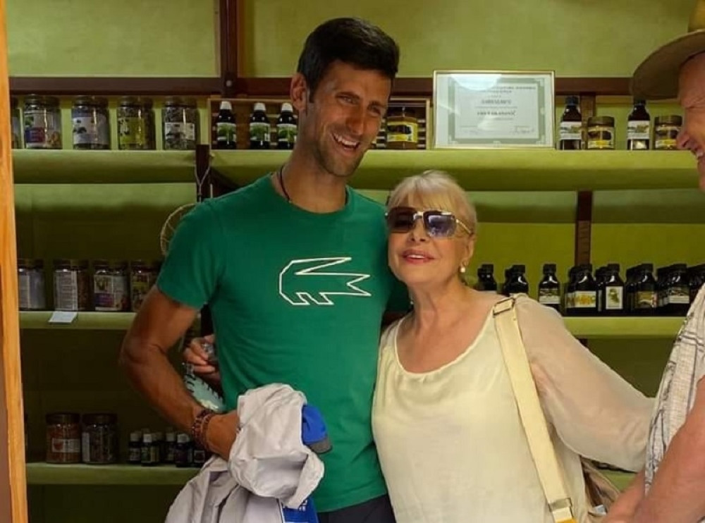 Nole peva za čistu peticu!