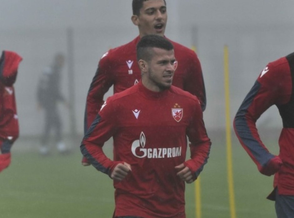 Zvezdino prvo pojačanje orno da se pokaže u najboljem svetlu!