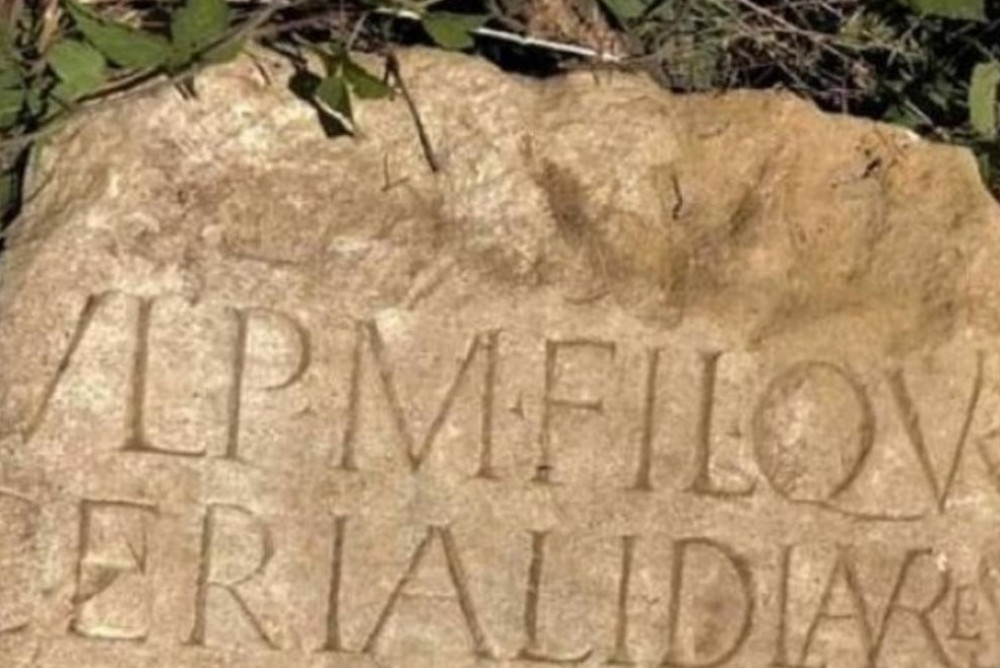 Kako može da nestane ploča teška pola tone i to pored rampe i kamera?