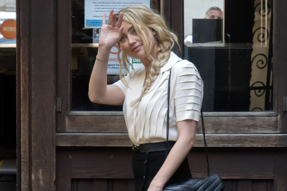 Bivša supruga Džonija Depa iznela šokantne detalje: "Šamarao me je, šutirao i pretio da če me ubiti"