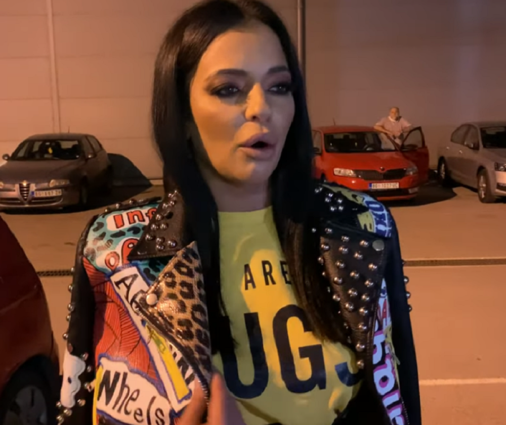 Mima najstrašnije izvređala Jelenu Pešić: "Rasuračice brakova, ko zna koliko je žena plakalo zbog tebe!"