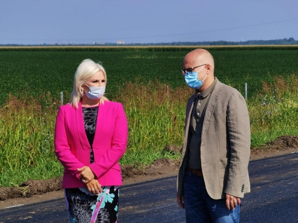 "Poslovi moraju da se odvijaju, život da teče, a Srbija ne sme da stane, mora dalje da se razvija" (FOTO)