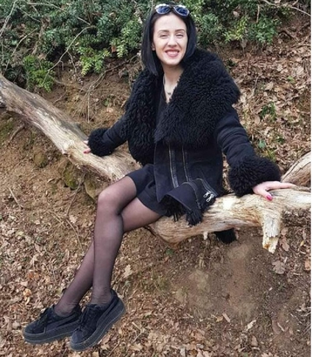 "Moje ukradene patike videla sam na oglasima, a onda mi je stigla poruka koja me je šokirala" (FOTO)