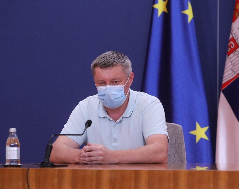 Uoči konferencije u 15 časova, javnosti se obratio doktor Stevanović sa najnovijim informacijama