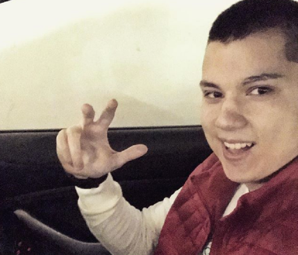 Naša poznata pevačica ne zna šta će s parama, a njen sin radi u butiku za 250 evra