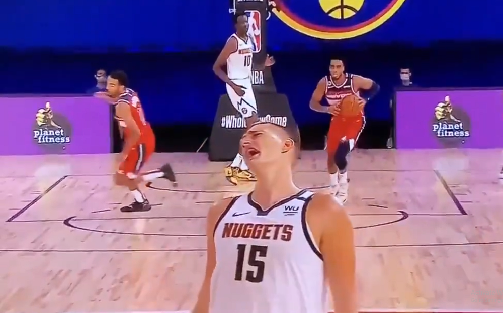 Jokić zakukao kao nikad do sad, cela Amerika se smeje zbog njegovog negodovanja! (VIDEO)