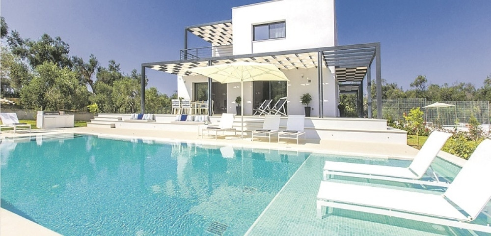 Kožar i Hadžić "letovanje" platili 60.000 evra, a ovo je luksuzna vila u kojoj su se skrivali (FOTO)