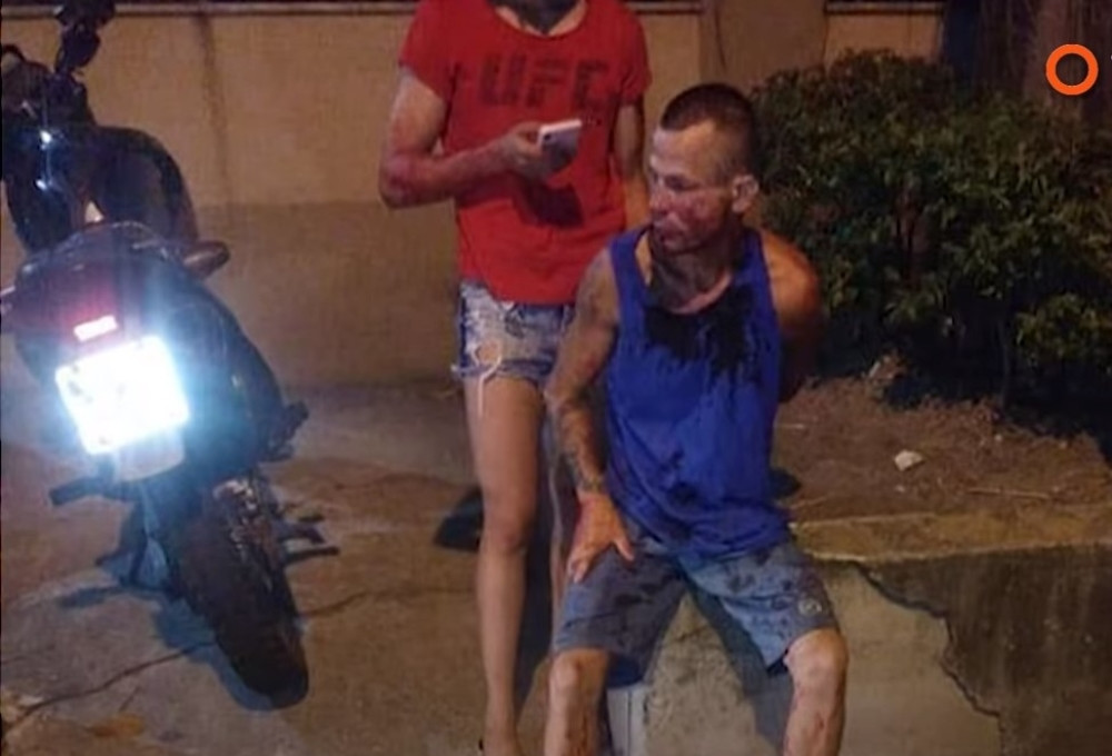 Pitao koliko je sati, a onda je napao lepoticu, nije ni slutio šta ga čeka (VIDEO)