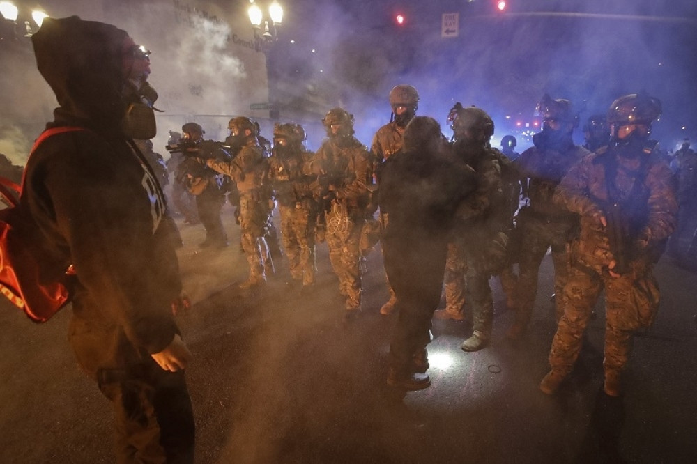 Nove žrtve na protestima, sve se pretvorilo u nasilje!