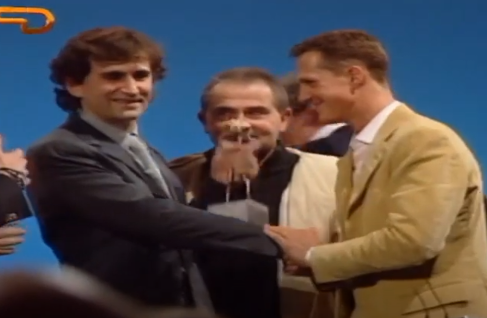 Slavni vozač Formule 1 u komi!