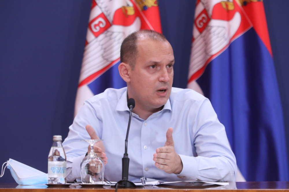 Palma postavio pitanje Lončaru na sednici Skupštine, a onda ministar ovim rečima zamolio celu naciju