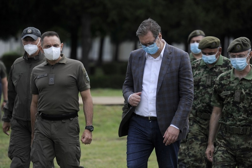 "Pobedite na izborima, nemojte stalno da pretite puškama i vešalima"